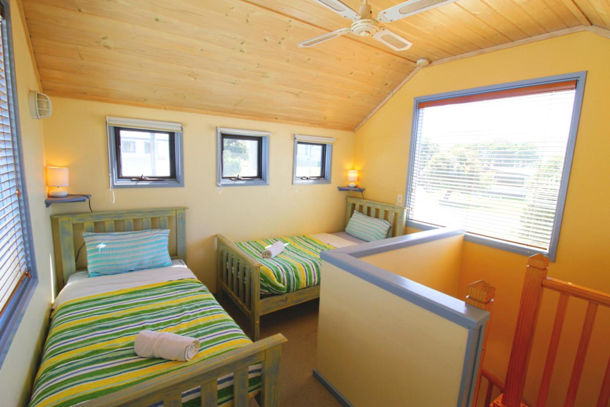 Rayville Boat Houses Apollo Bay Bilik gambar